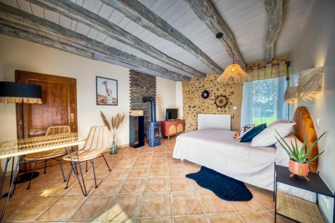 Bed and breakfast La Fermette Du Perougord A Rouffignac-St-Cernin Perigord Noir Extérieur photo